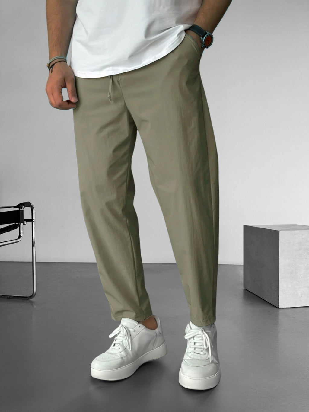 Essential Drawstring Trousers