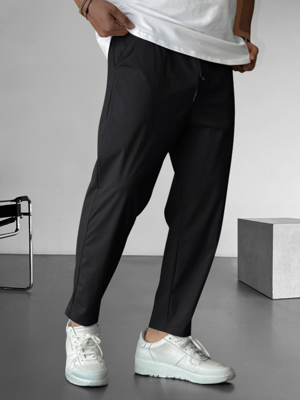 Essential Drawstring Trousers