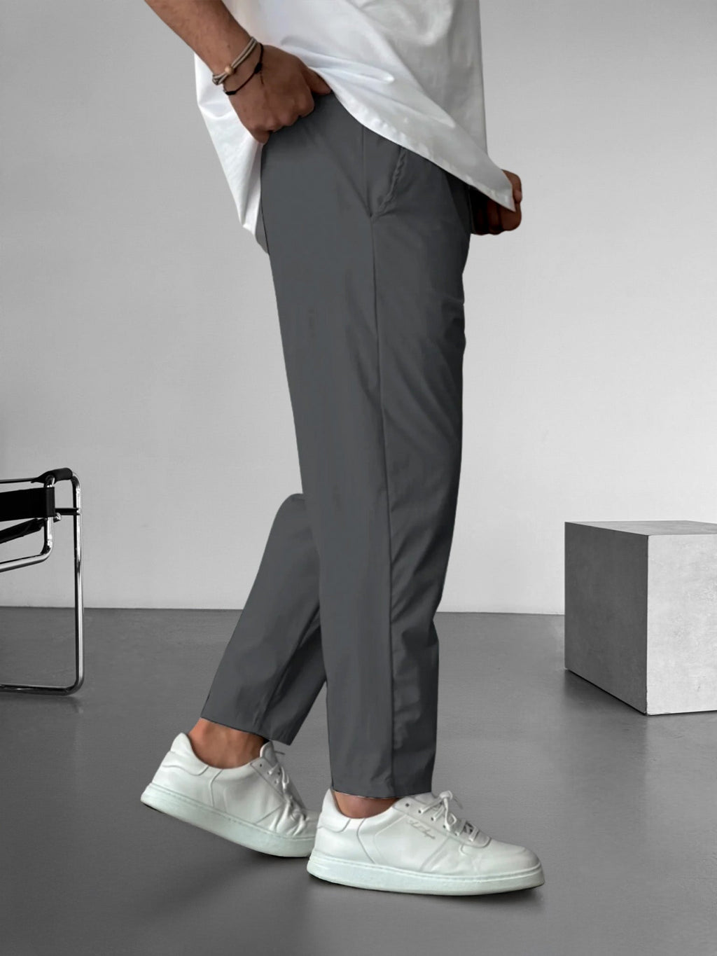 Essential Drawstring Trousers