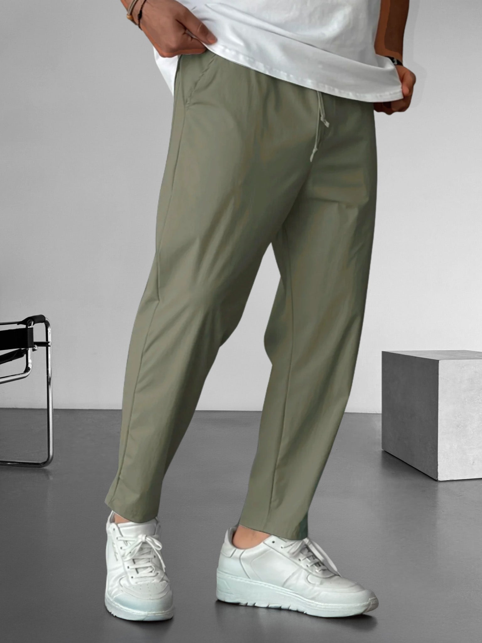 Essential Drawstring Trousers